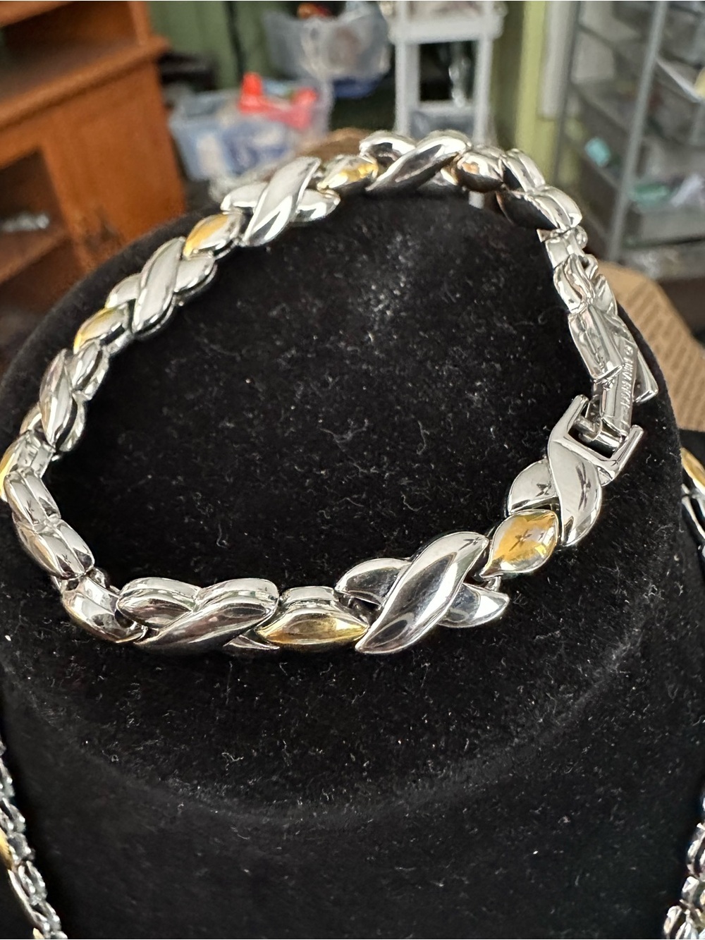 4) Nina Ricci Two-Tone XO Necklace and Bracelet Set - Picture 3 of 8
